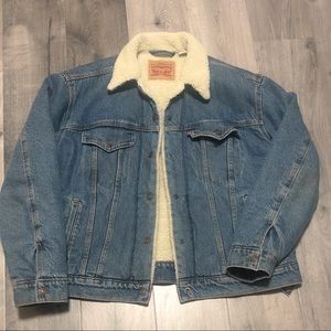 Levis sherpa denim jean jacket extra large
